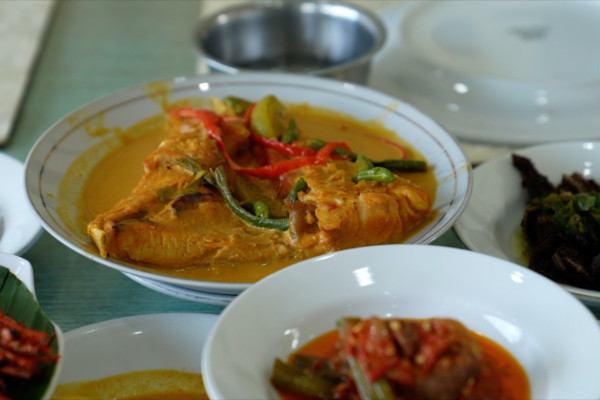 Kenikmatan rasa yang penuh filosofi dari masakan Minang